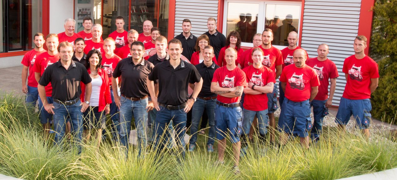 Team Baumhauer Mitarbeiterfoto der Firma Hallenbau Baumhauer