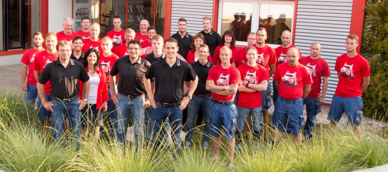 Team Baumhauer Mitarbeiterfoto der Firma Hallenbau Baumhauer